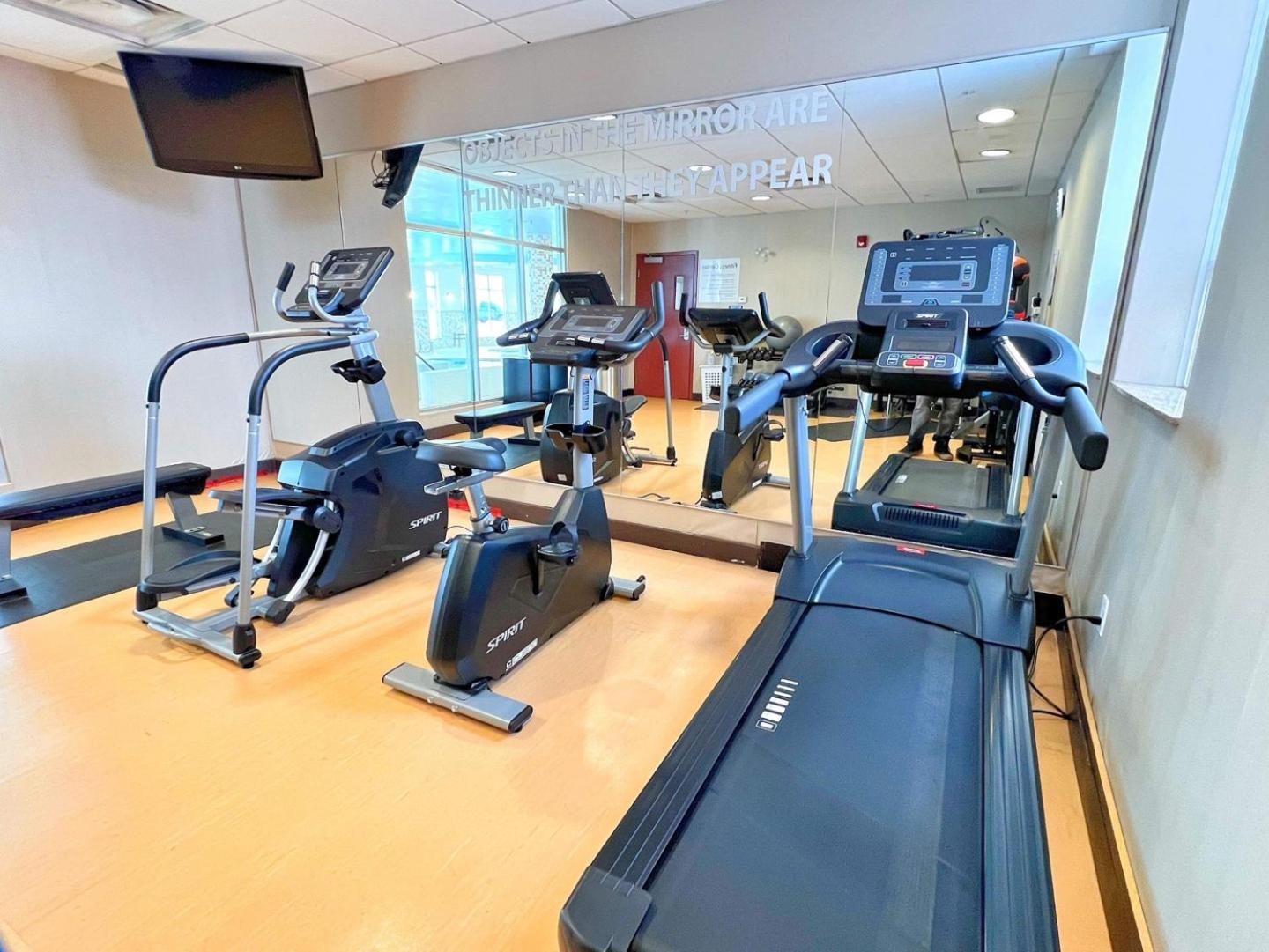 Chateau Inn & Suites Bonnyville Kültér fotó