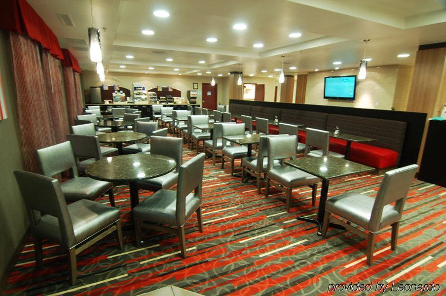 Chateau Inn & Suites Bonnyville Kültér fotó