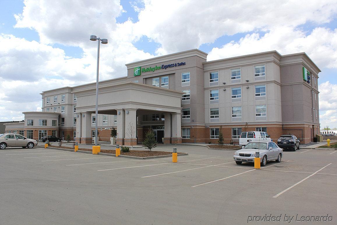 Chateau Inn & Suites Bonnyville Kültér fotó