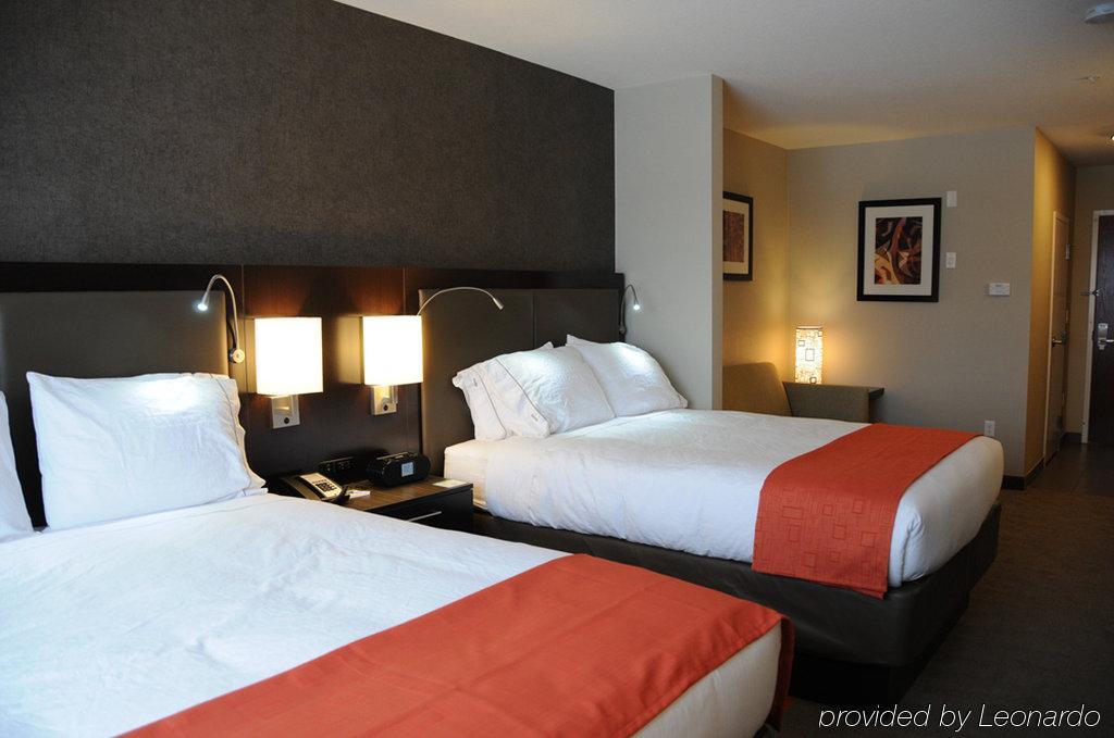 Chateau Inn & Suites Bonnyville Kültér fotó