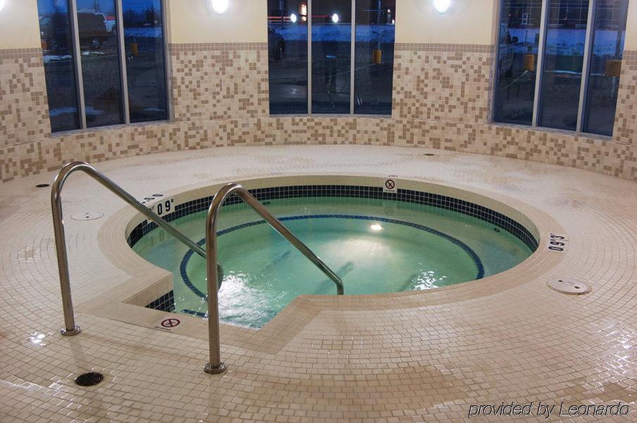 Chateau Inn & Suites Bonnyville Kültér fotó