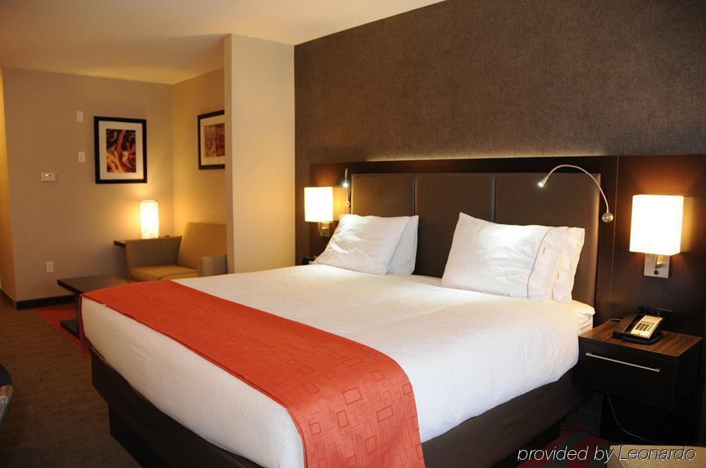 Chateau Inn & Suites Bonnyville Kültér fotó