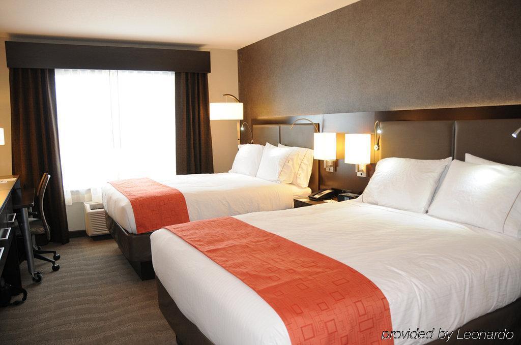 Chateau Inn & Suites Bonnyville Kültér fotó
